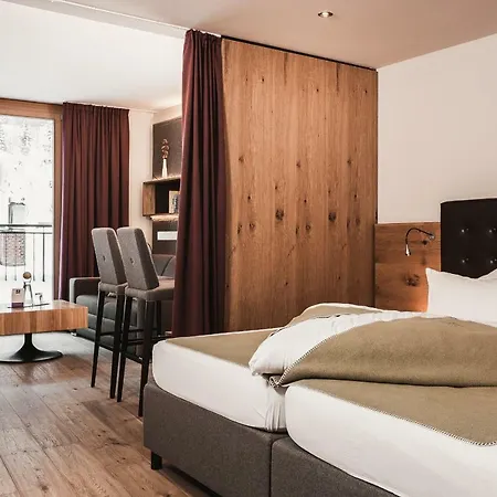 Otel Anthony's Life&style