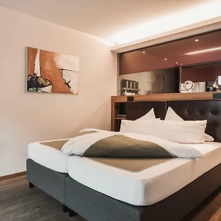 Anthony's Life&style Otel 4*